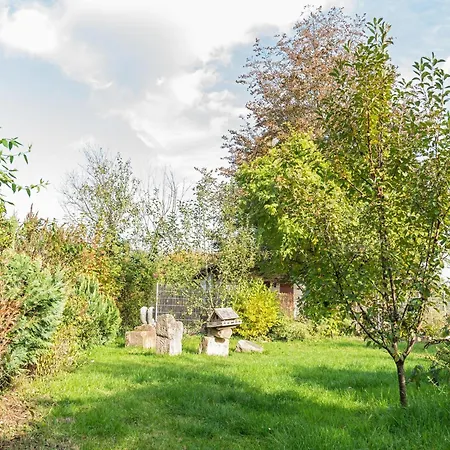 Charmantes Mit Eigenem Garten Feriehus