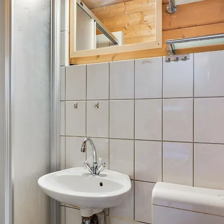 Dom wakacyjny Charmantes Mit Eigenem Garten