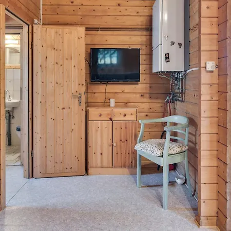 Dom wakacyjny Charmantes Mit Eigenem Garten