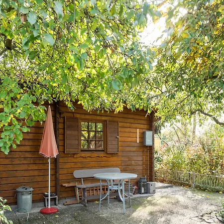 Charmantes Mit Eigenem Garten Dom wakacyjny Niederaula