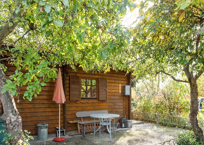 Charmantes Mit Eigenem Garten Сasa de vacaciones Niederaula