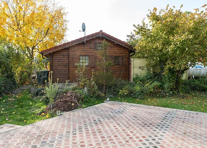 Charmantes Mit Eigenem Garten *